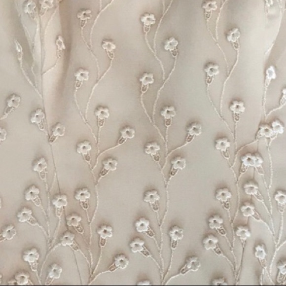 Meet your Posher, Esther - Picture 1 of 1